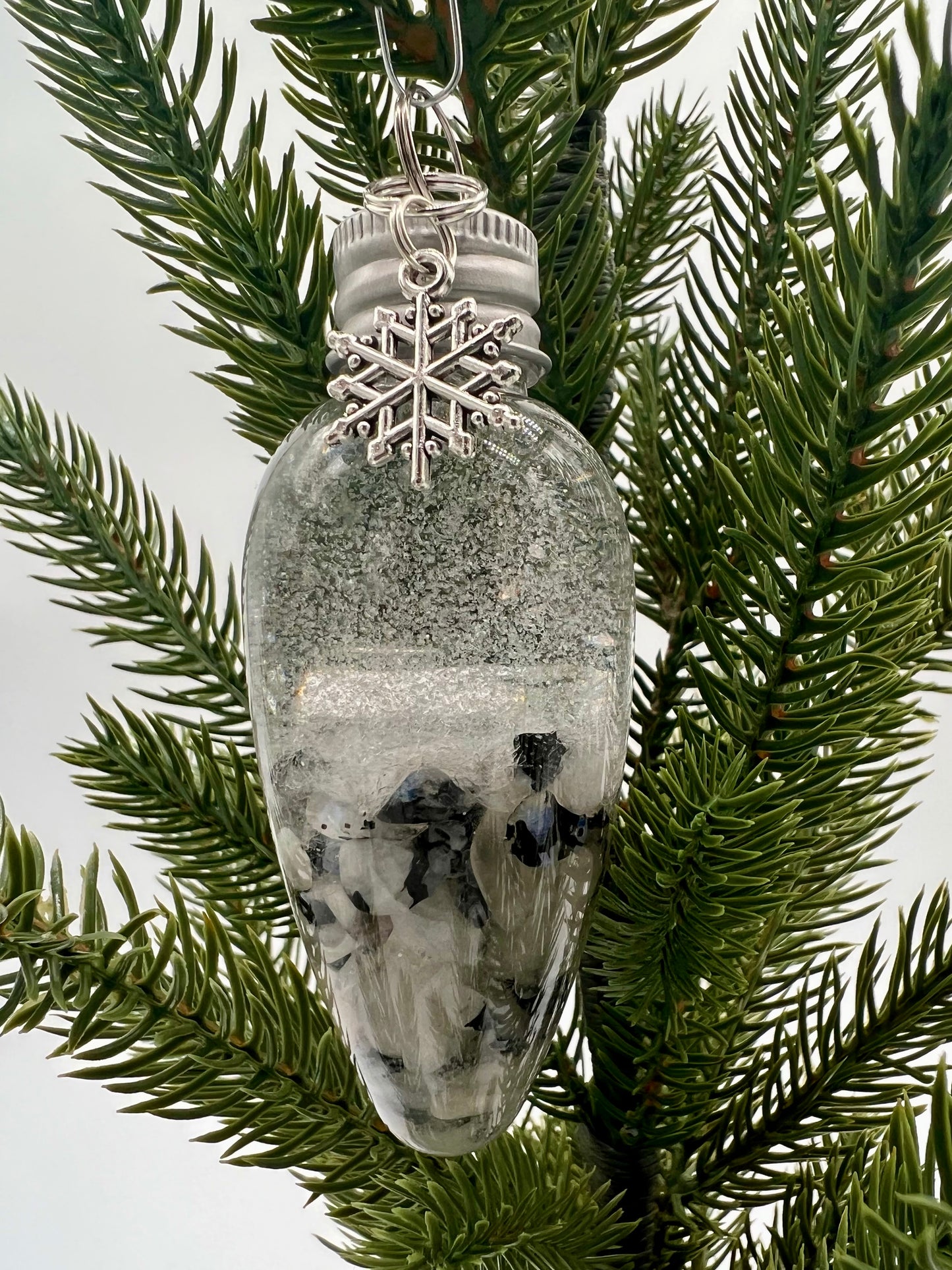 Snow Globe Crystal Ornament Bulb