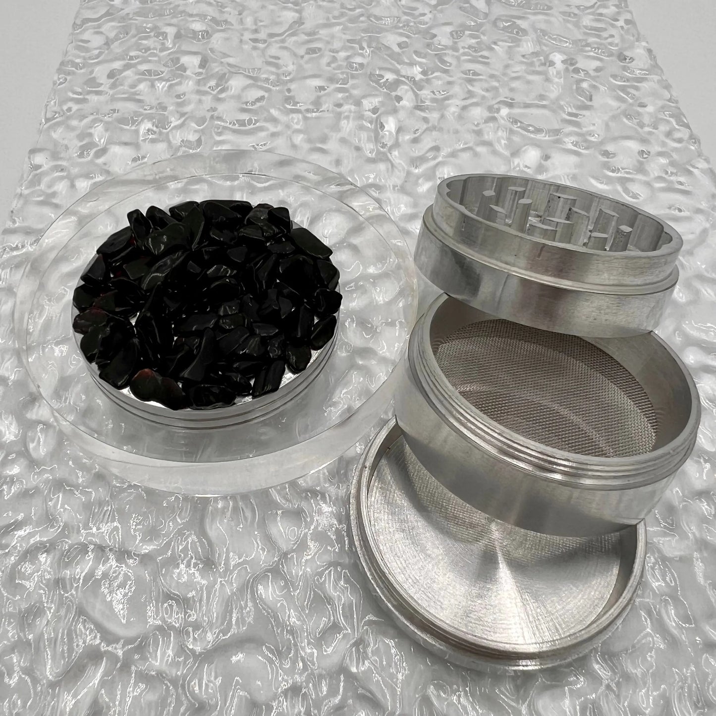 Obsidian Magnetic Metal Grinder with Catcher – 50 mm - Silver Flowerpot Greenery